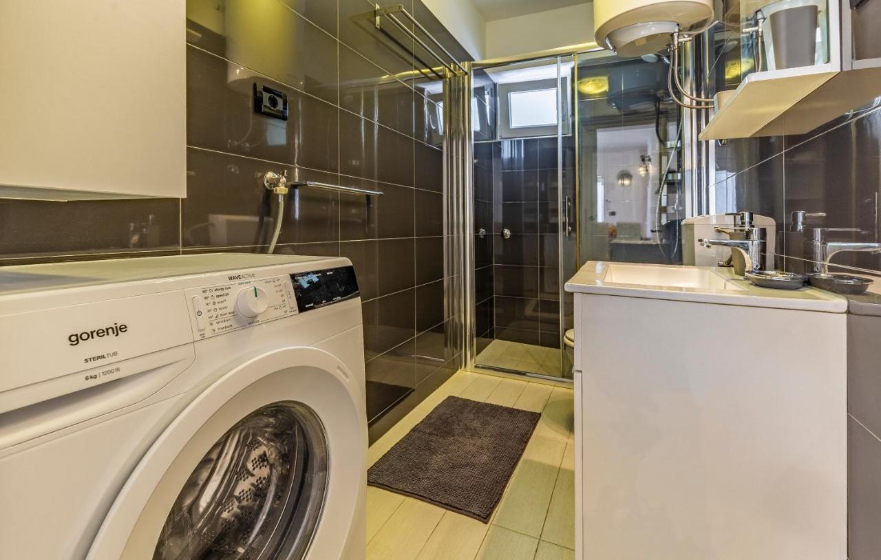Apartment Mar Pjescana Uvala Ngoại thất bức ảnh