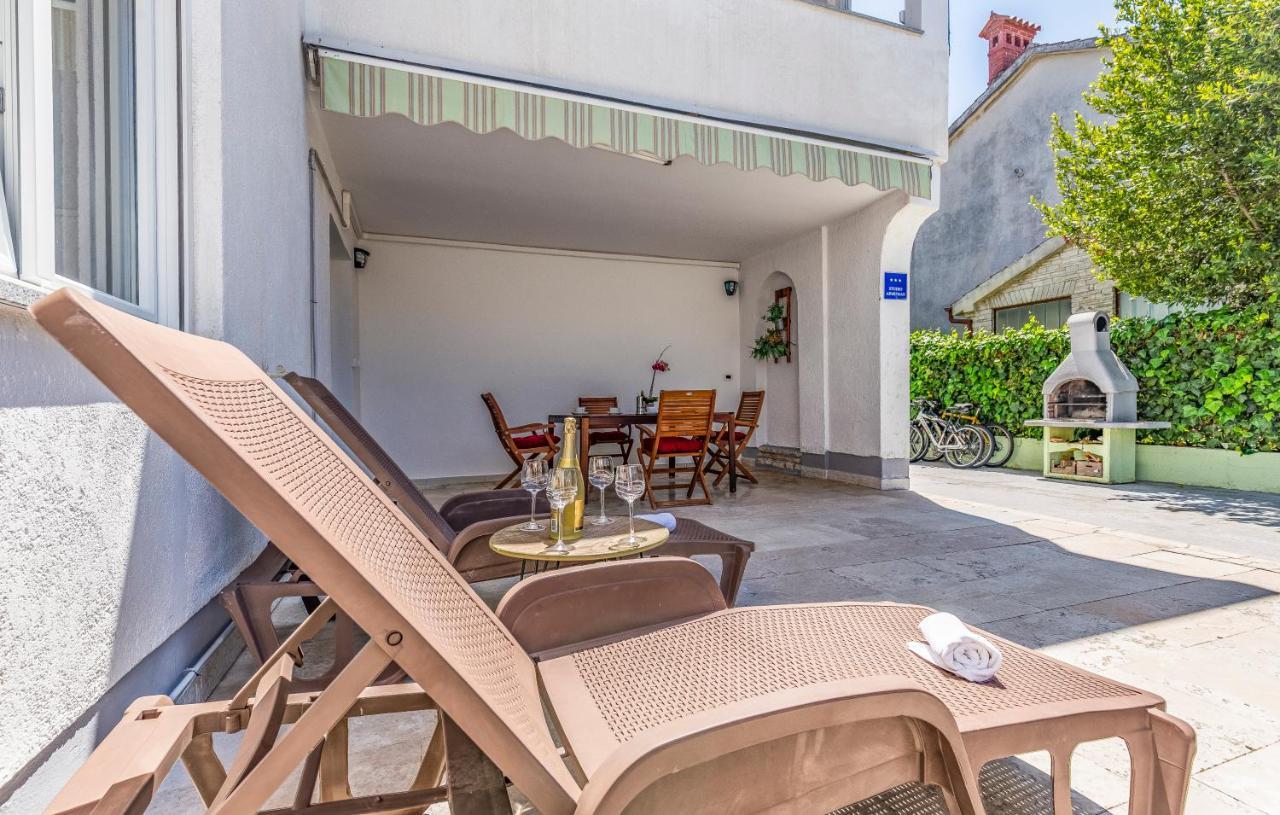Apartment Mar Pjescana Uvala Ngoại thất bức ảnh