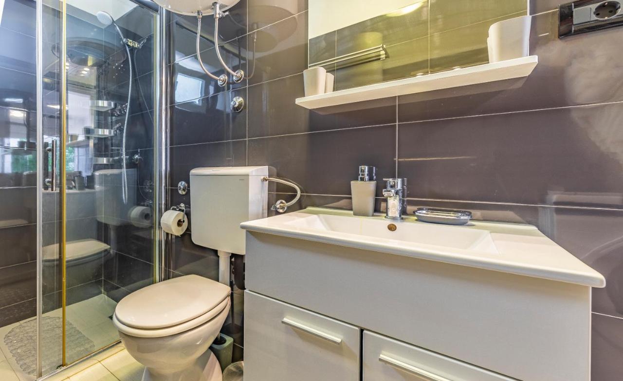 Apartment Mar Pjescana Uvala Ngoại thất bức ảnh